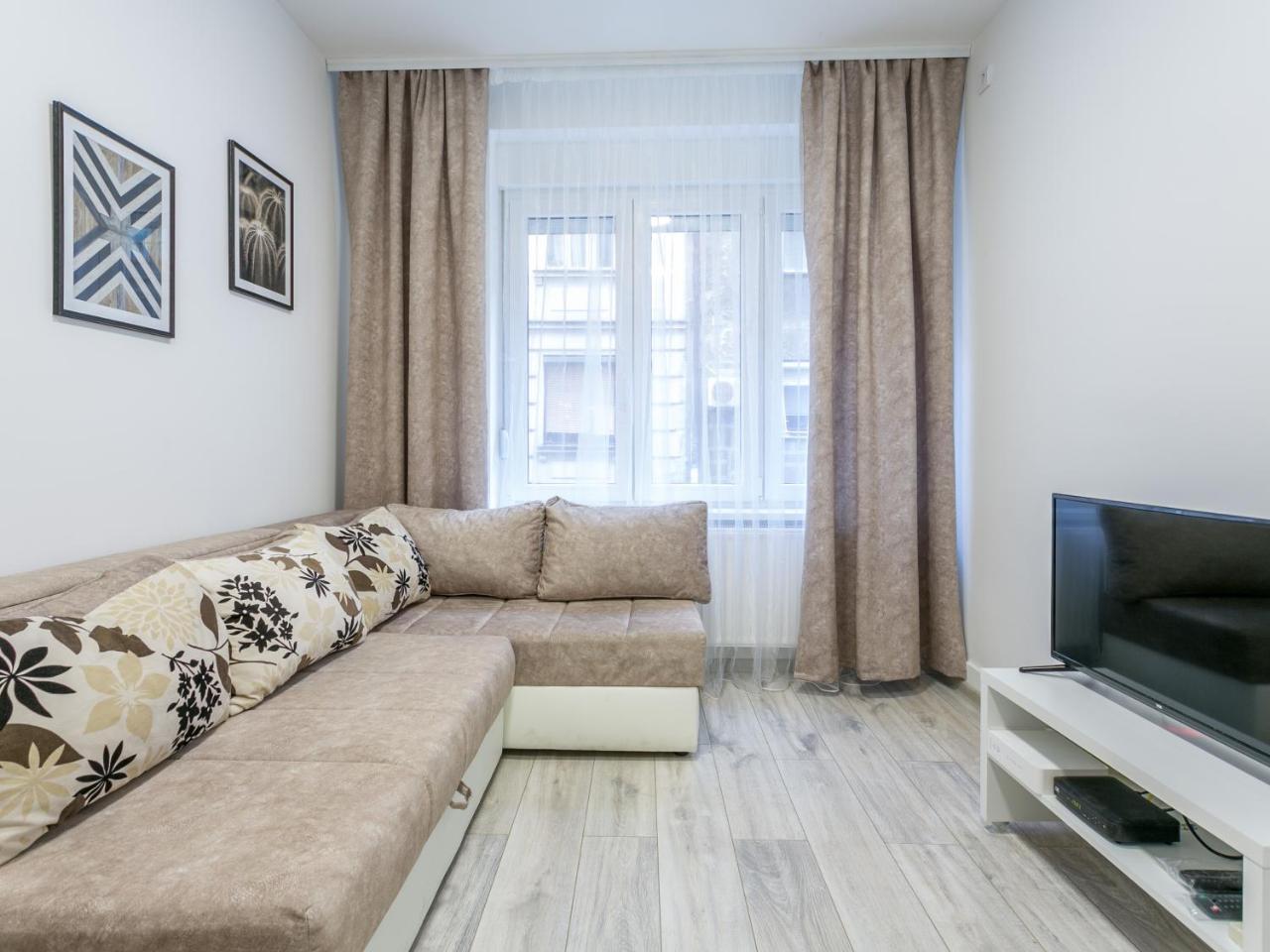 Belgrade Renting Down Apartment Extérieur photo